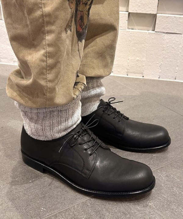 rogiさんの「BEAMS WOMEN｜BEAMS｜【別注】ARCOLLETTA PADRONE / 4EYE PLAIN TOE SHOES｜ ドレスシューズ｜外羽根｜ 本革｜」を使ったコーディネート