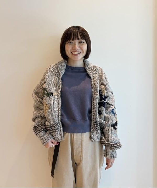 クロサワさんの「BEAMS WOMEN｜【別注】HEAR MY NAME &times; maturely / ニュアンス チノ」を使ったコーディネート