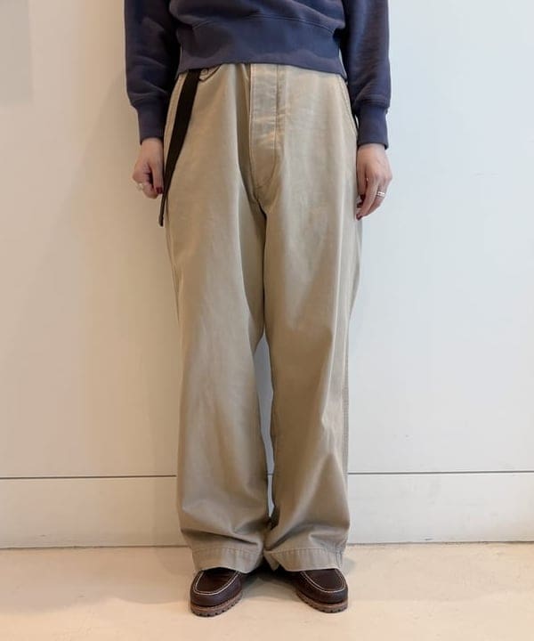 クロサワさんの「BEAMS WOMEN｜【別注】HEAR MY NAME &times; maturely / ニュアンス チノ」を使ったコーディネート
