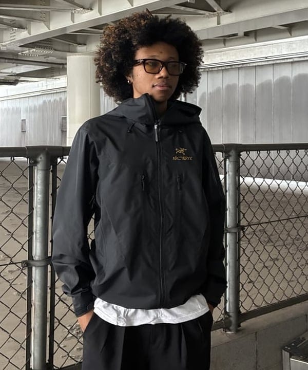 NADEL ナデールさんの「BEAMS WOMEN｜ARC&rsquo;TERYX / Alpha SV Jacket」を使ったコーディネート