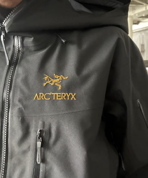 NADEL ナデールさんの「BEAMS WOMEN｜ARC&rsquo;TERYX / Alpha SV Jacket」を使ったコーディネート