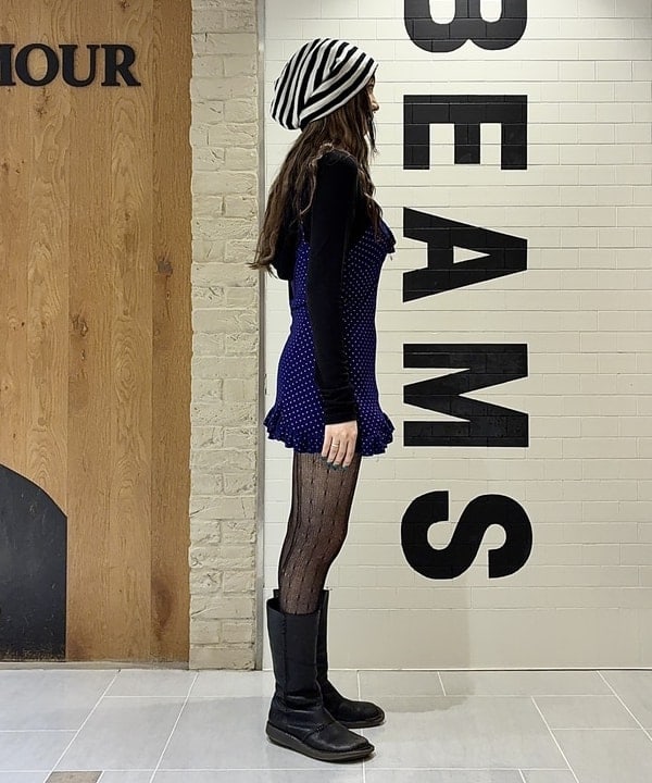 江口 息吹さんの「BEAMS WOMEN｜リブ ヘンリーネック フーディー」を使ったコーディネート