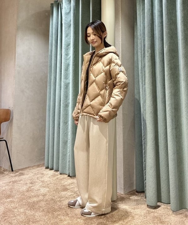 茂野 真楓さんの「BEAMS WOMEN｜コットン ハイツイスト シアー Tシャツ 26AW」を使ったコーディネート
