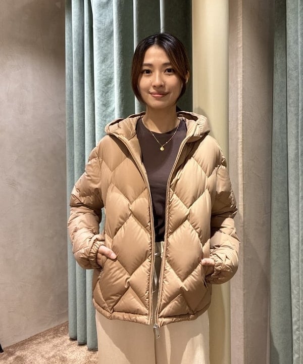 茂野 真楓さんの「BEAMS WOMEN｜コットン ハイツイスト シアー Tシャツ 26AW」を使ったコーディネート