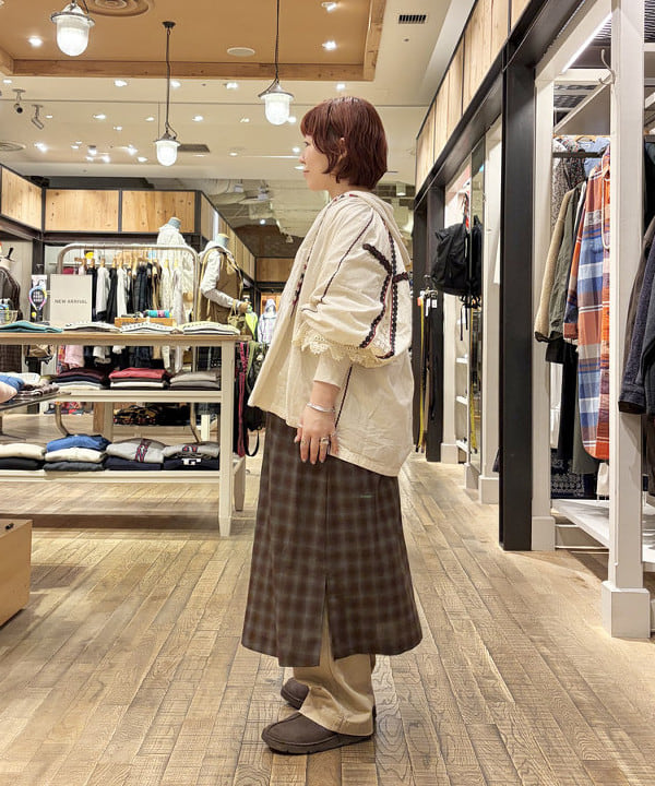 原口 愛さんの「BEAMS WOMEN｜maturely / TW アレンジ チェック ワンピース」を使ったコーディネート