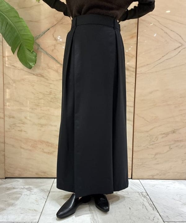 茂野 真楓さんの「BEAMS WOMEN｜フラッフィー ボートネック ニット」を使ったコーディネート