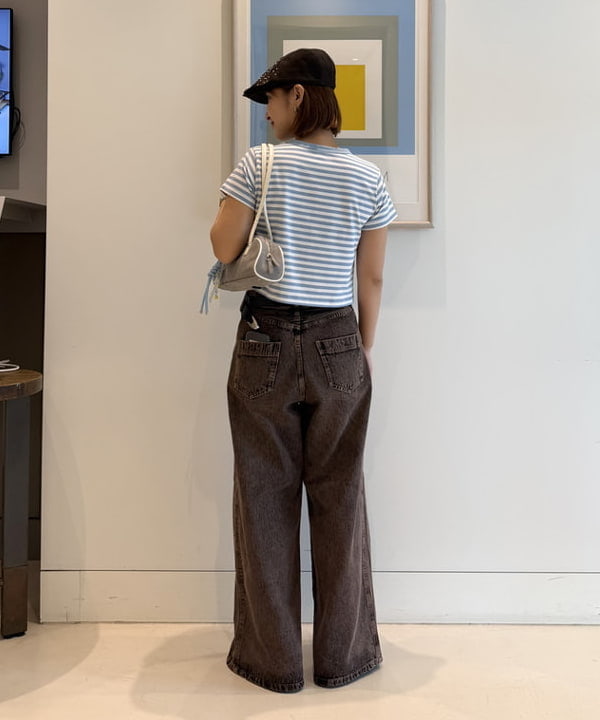 松本 佳菜子さんの「BEAMS WOMEN｜スタッズ フェイクスエード ハンチング」を使ったコーディネート