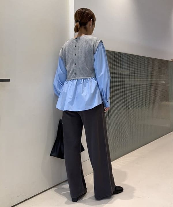 松本 佳菜子さんの「BEAMS WOMEN｜カット オフライン スウェット パンツ」を使ったコーディネート