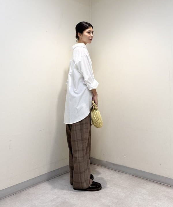 AONO SHIKAMAさんの「BEAMS WOMEN｜2WAY オーバーシャツ 26AW」を使ったコーディネート