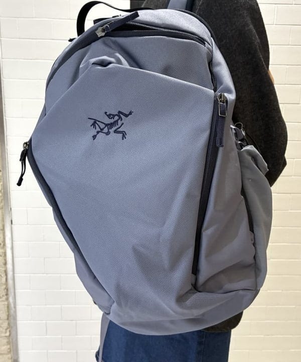 マツミヤさんの「BEAMS WOMEN｜ARC&rsquo;TERYX / MANTIS 26 BACKPACK」を使ったコーディネート
