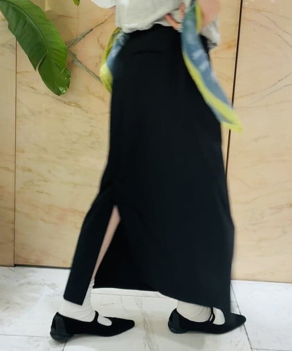 岩沢 珠代さんの「BEAMS WOMEN｜マニッシュ Iライン スカート .M」を使ったコーディネート