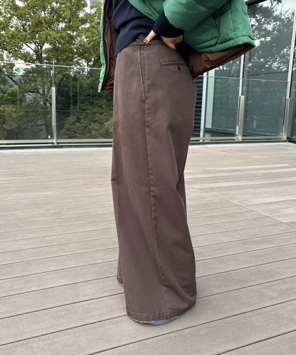 チナツさんの「BEAMS WOMEN｜【別注】Dickies / ベーシック ワーク パンツ」を使ったコーディネート