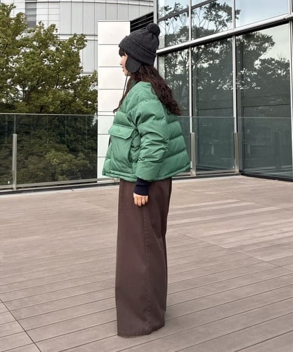 チナツさんの「BEAMS WOMEN｜【別注】Dickies / ベーシック ワーク パンツ」を使ったコーディネート