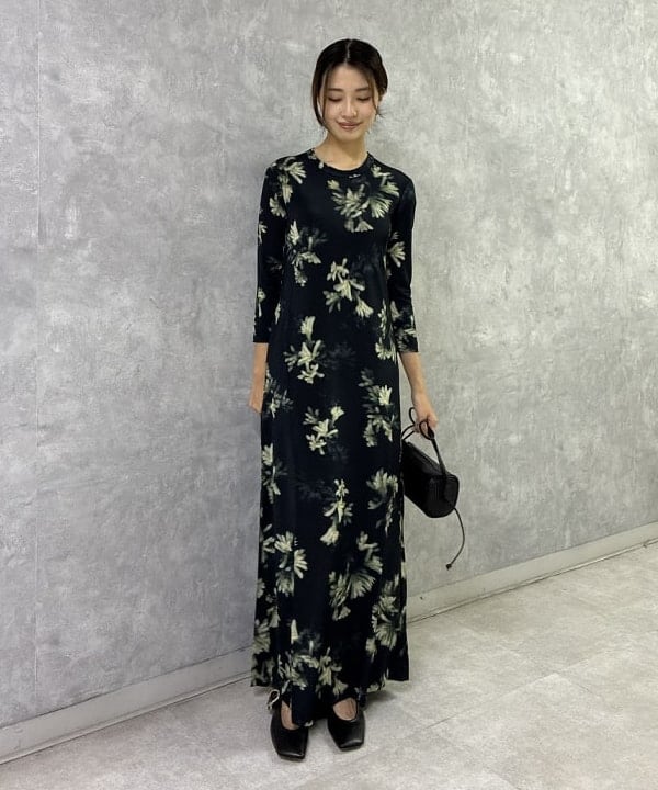茂野 真楓さんの「BEAMS WOMEN｜ラペルレス オーバー ジャケット」を使ったコーディネート