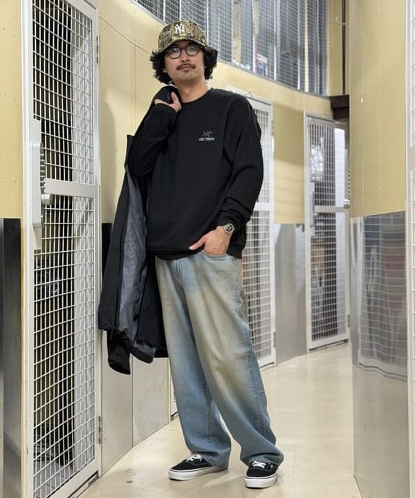 BAKU(東江 漠)さんの「ARC&rsquo;TERYX / Emblem Fleece Crew」を使ったコーディネート