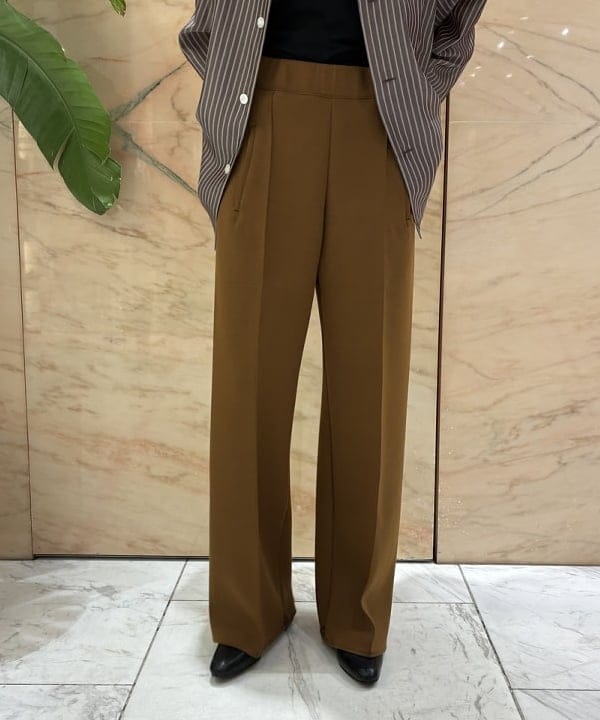 茂野 真楓さんの「BEAMS WOMEN｜YLEVE / ストライプ パジャマシャツ」を使ったコーディネート