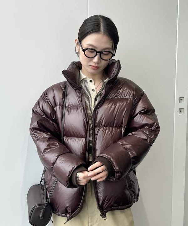 隈元 楓さんの「BEAMS WOMEN｜【別注】エディター坪田あさみ &times; WOOLRICH &times; Demi-Luxe BEAMS / パッカブル コクーン ダウンブルゾン」を使ったコーディネート