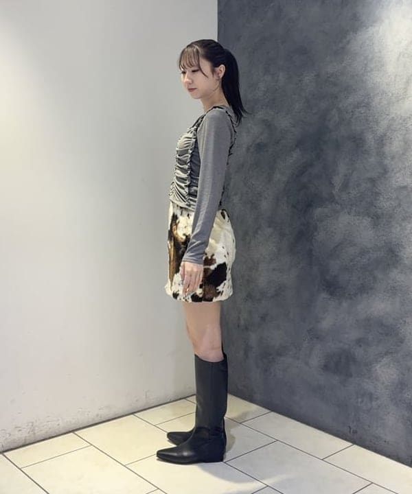 湯谷 あすかさんの「BEAMS WOMEN｜シャーリング ギャザー カーディガン」を使ったコーディネート