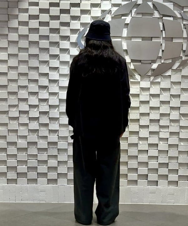 鎌田 悠次郎さんの「BEAMS WOMEN｜【別注】Champion / リバースウィーブ（R）ワイド ペインターパンツ」を使ったコーディネート