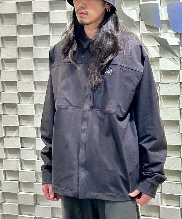 鎌田 悠次郎さんの「BEAMS WOMEN｜【別注】Champion / リバースウィーブ（R）ワイド ペインターパンツ」を使ったコーディネート
