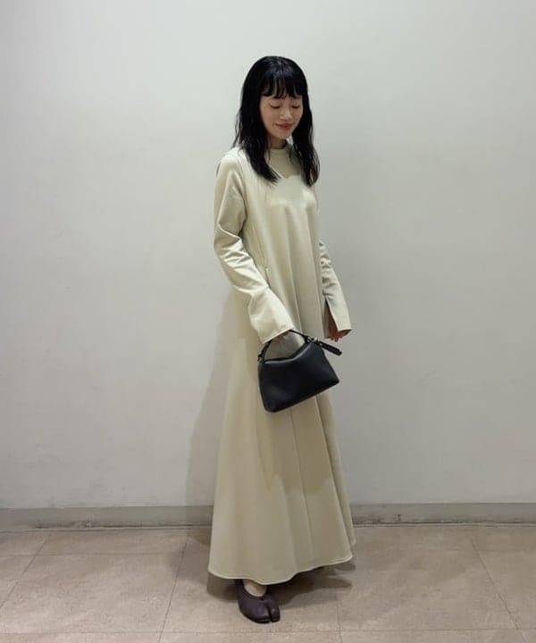 野村 美紅さんの「BEAMS WOMEN｜GIANNI CHIARINI / ALIFA レザーショルダーバッグ S」を使ったコーディネート