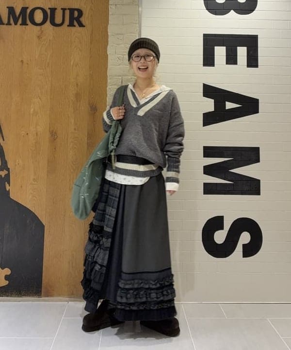 ando naoさんの「BEAMS WOMEN｜【別注】TORI-TO &times; BEAMS BOY / チェック フリル ロング スカート」を使ったコーディネート