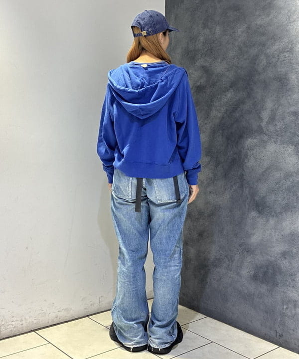 たぐみさんの「BEAMS WOMEN｜【別注】SCREEN STARS / フルジップ パーカー」を使ったコーディネート