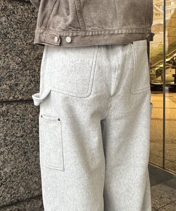 amiriさんの「BEAMS WOMEN｜【別注】Champion / リバースウィーブ（R）ワイド ペインターパンツ」を使ったコーディネート
