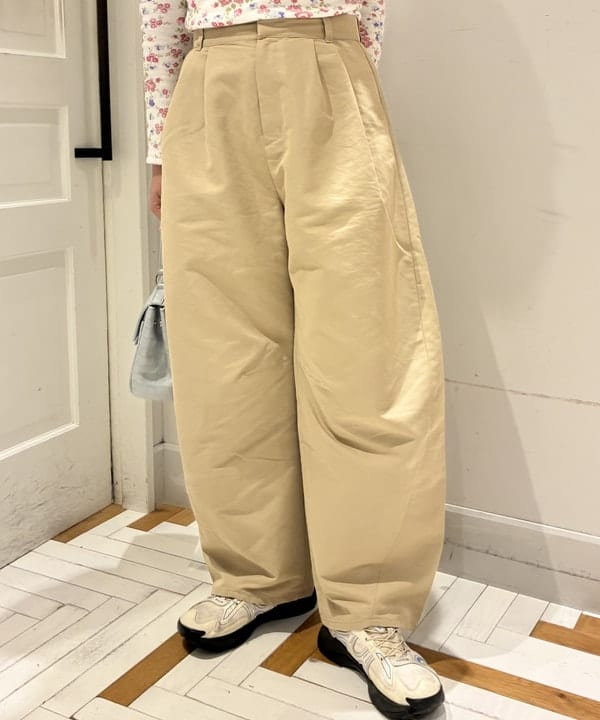 はっとりさんの「BEAMS WOMEN｜クロコ フラップ バッグ」を使ったコーディネート