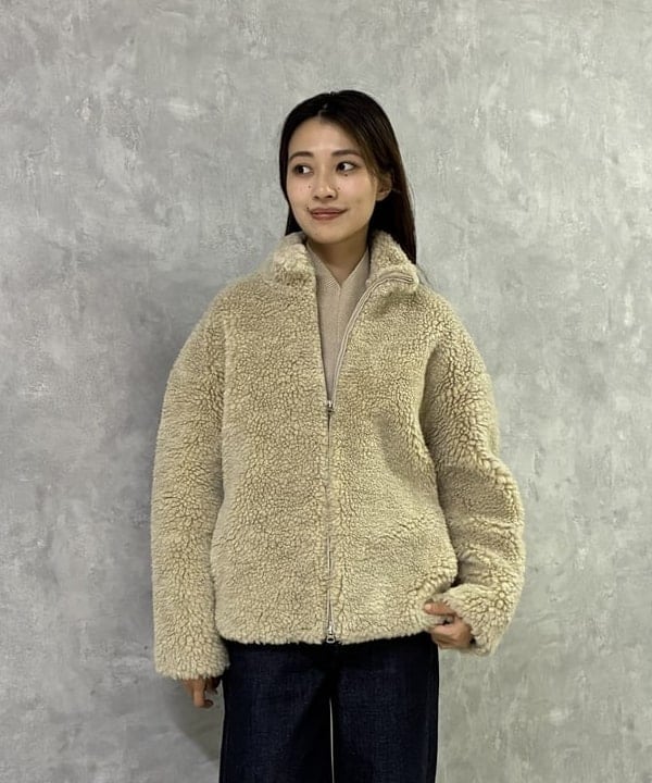茂野 真楓さんの「BEAMS WOMEN｜TICCA / ウール ファー ブルゾン」を使ったコーディネート