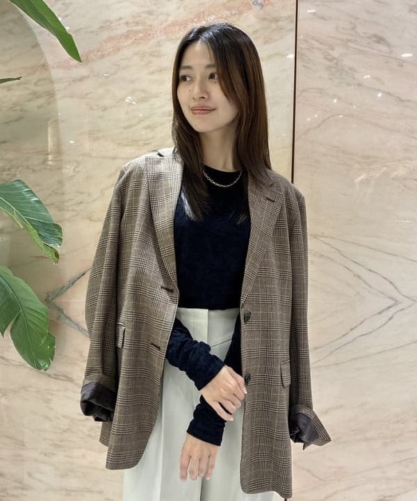 茂野 真楓さんの「BEAMS WOMEN｜シングル ブレスト ジャケット」を使ったコーディネート