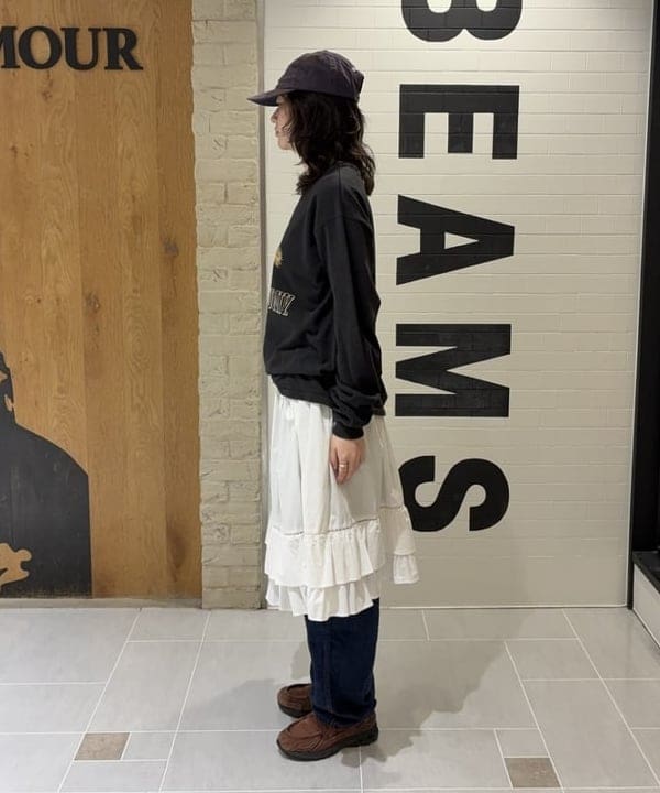 キラリさんの「BEAMS WOMEN｜フリル ティアード スカート」を使ったコーディネート