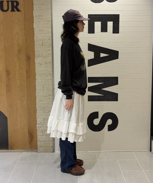 キラリさんの「BEAMS WOMEN｜フリル ティアード スカート」を使ったコーディネート