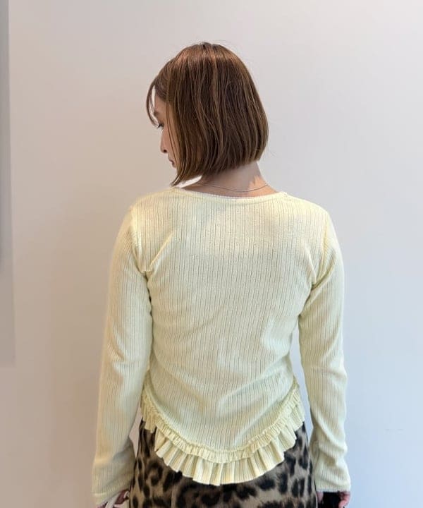 松本 佳菜子さんの「BEAMS WOMEN｜フェイク スエード コンビ バッグ」を使ったコーディネート