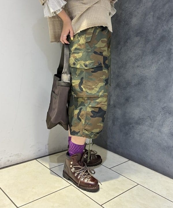 モモさんの「BEAMS WOMEN｜リブ フリル ギャザー ロング スリーブ」を使ったコーディネート
