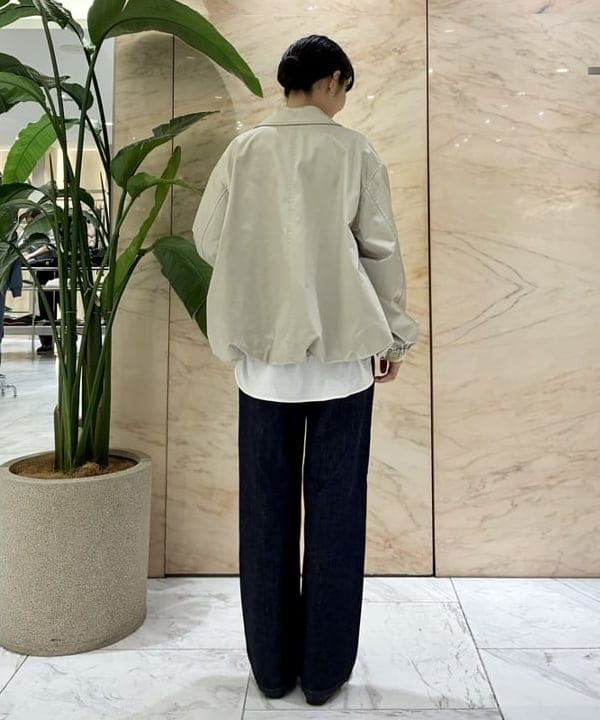 中丸　栞さんの「BEAMS WOMEN｜サテン パフ ブルゾン」を使ったコーディネート