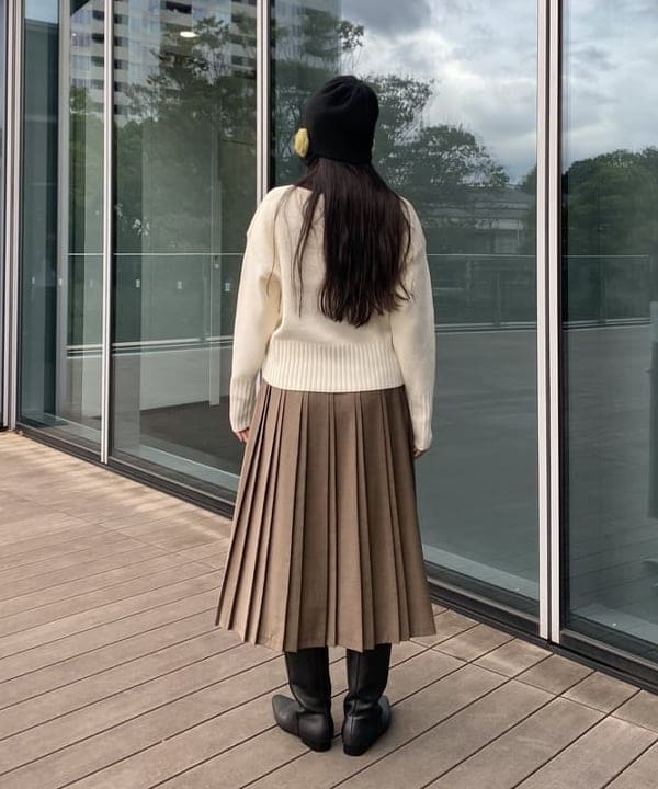 ayaさんの「BEAMS WOMEN｜チェック プリーツ ミディ スカート」を使ったコーディネート