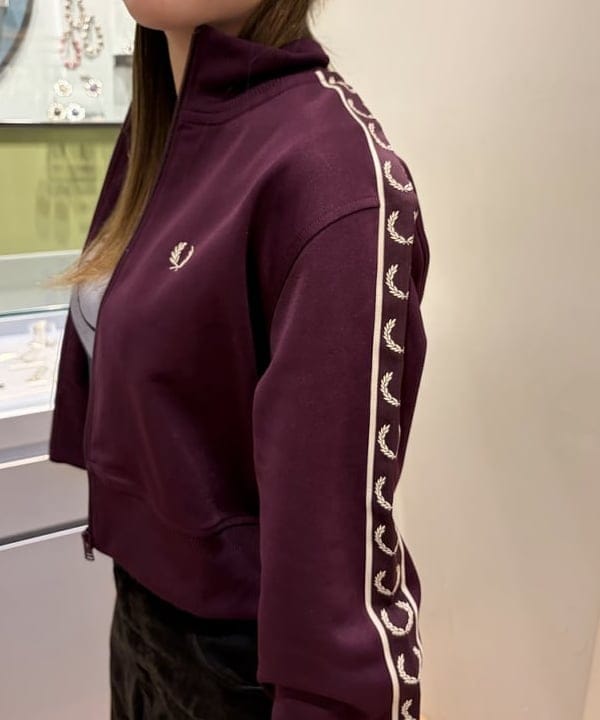 ヒスイさんの「BEAMS WOMEN｜フロッキー デニム ワイドパンツ」を使ったコーディネート