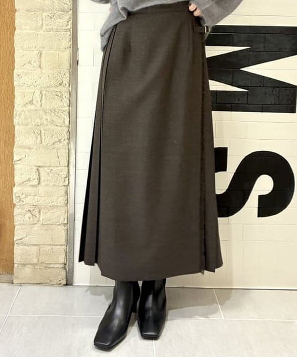 ヒライさんの「BEAMS WOMEN｜モヘヤ シルク ロングスリーブニット」を使ったコーディネート