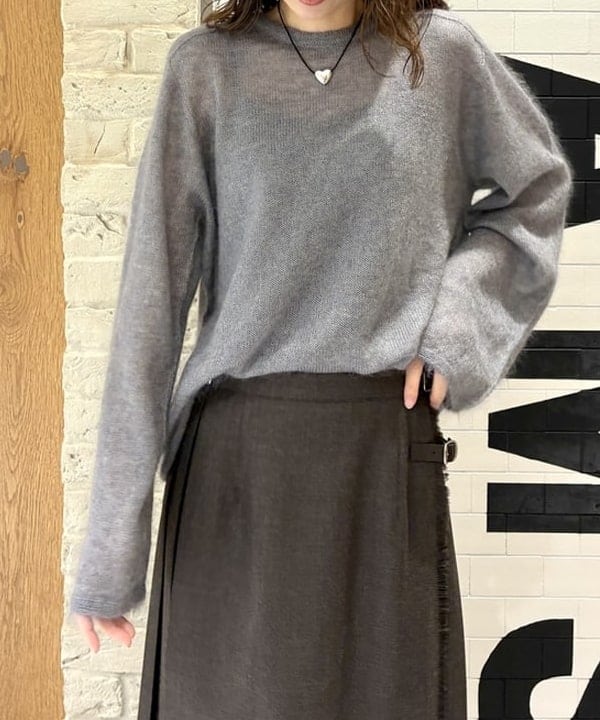ヒライさんの「BEAMS WOMEN｜モヘヤ シルク ロングスリーブニット」を使ったコーディネート