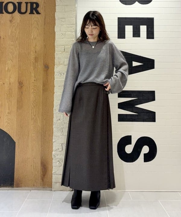 ヒライさんの「BEAMS WOMEN｜モヘヤ シルク ロングスリーブニット」を使ったコーディネート