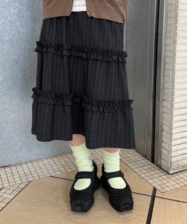 リズさんの「BEAMS WOMEN｜【別注】SCREEN STARS / フルジップ パーカー」を使ったコーディネート