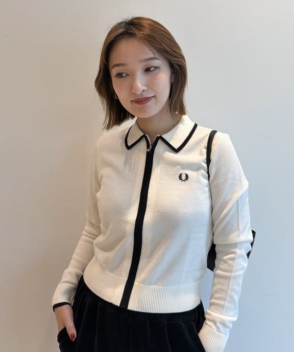 松本 佳菜子さんの「BEAMS WOMEN｜ベロア イージー ワイド パンツ」を使ったコーディネート