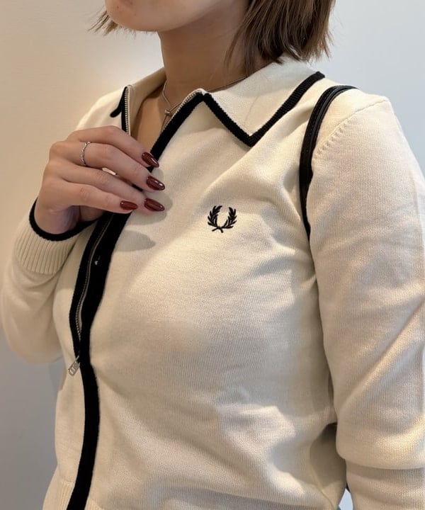 松本 佳菜子さんの「BEAMS WOMEN｜ベロア イージー ワイド パンツ」を使ったコーディネート