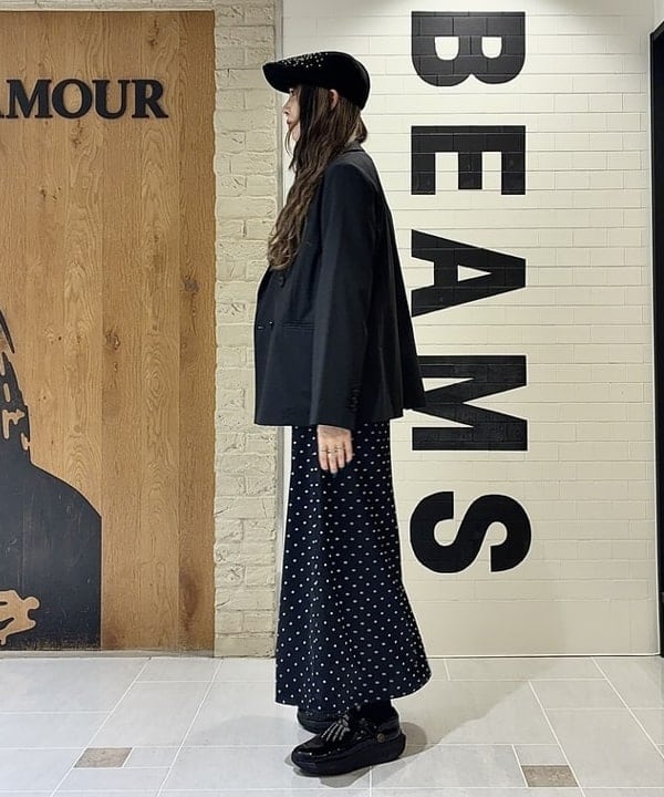 江口 息吹さんの「BEAMS WOMEN｜4ボタン ダブル テーラード ジャケット」を使ったコーディネート