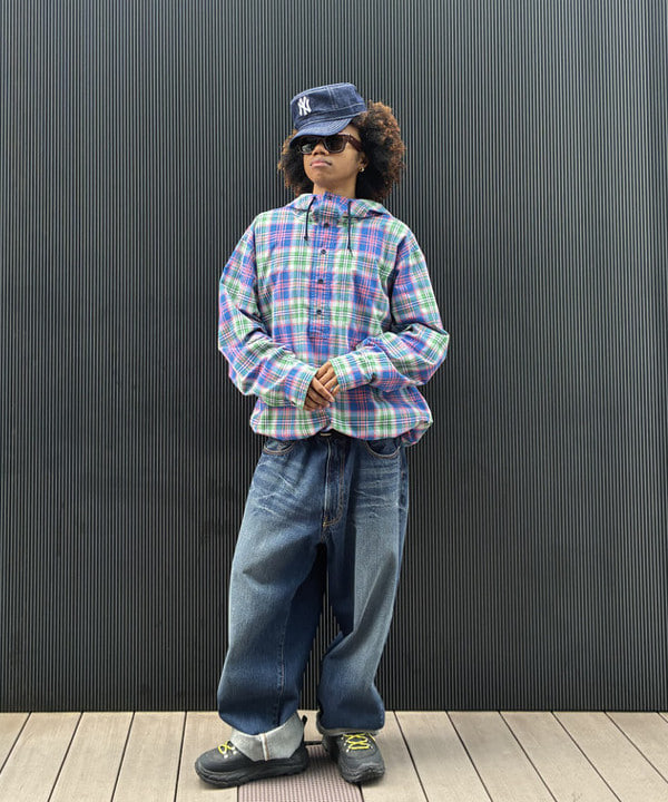 NADEL ナデールさんの「BEAMS WOMEN｜チェック フーディシャツ」を使ったコーディネート