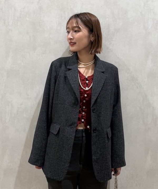 松本 佳菜子さんの「BEAMS WOMEN｜ベロア リボン チェーン バッグ」を使ったコーディネート