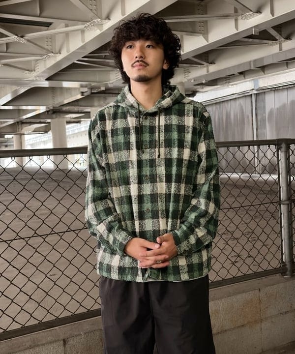Gazziさんの「BEAMS WOMEN｜ブークレ ネル フーディー」を使ったコーディネート