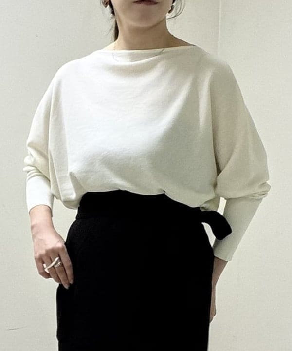 関 桂子さんの「BEAMS WOMEN｜ボートネック レディ ニット .M」を使ったコーディネート