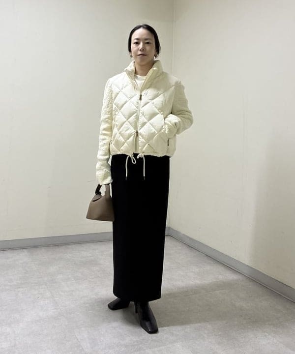 関 桂子さんの「BEAMS WOMEN｜ボートネック レディ ニット .M」を使ったコーディネート
